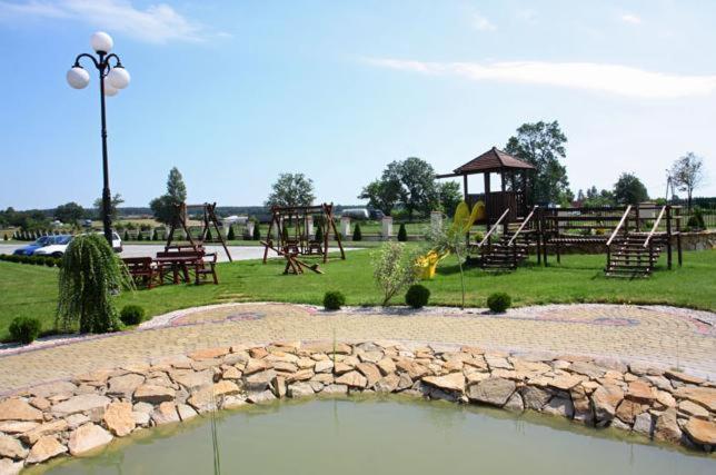 Hotel Wasik Krogulcza Luaran gambar