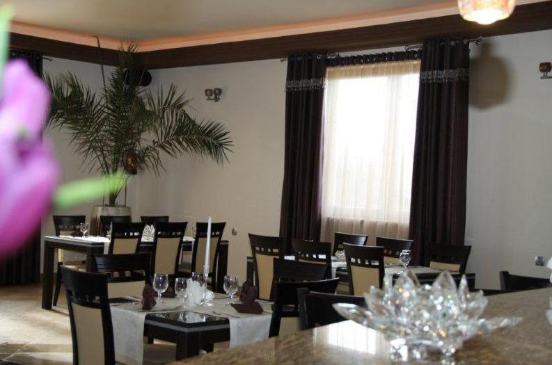 Hotel Wasik Krogulcza Luaran gambar
