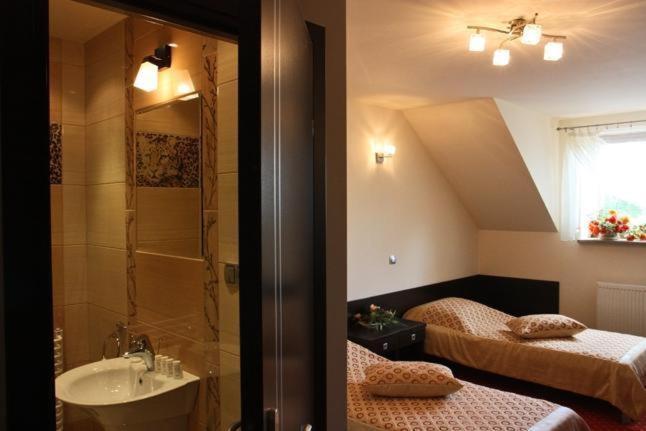 Hotel Wasik Krogulcza Luaran gambar